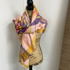 Lightweight Fashion Scarf from David and Young
